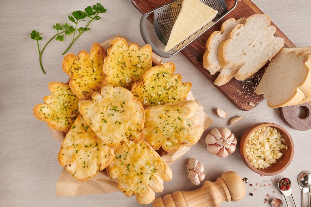 Cheese Pull Garlic Bread